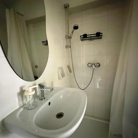 Plutus Apartments And Rooms With Free Parking Koper Exterior photo