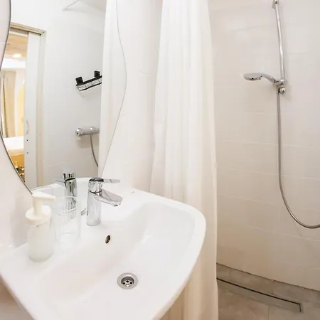 Plutus Apartments And Rooms With Free Parking Koper Exterior photo