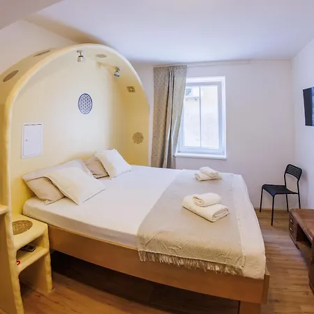 Plutus Apartments And Rooms With Free Parking Koper Exterior photo