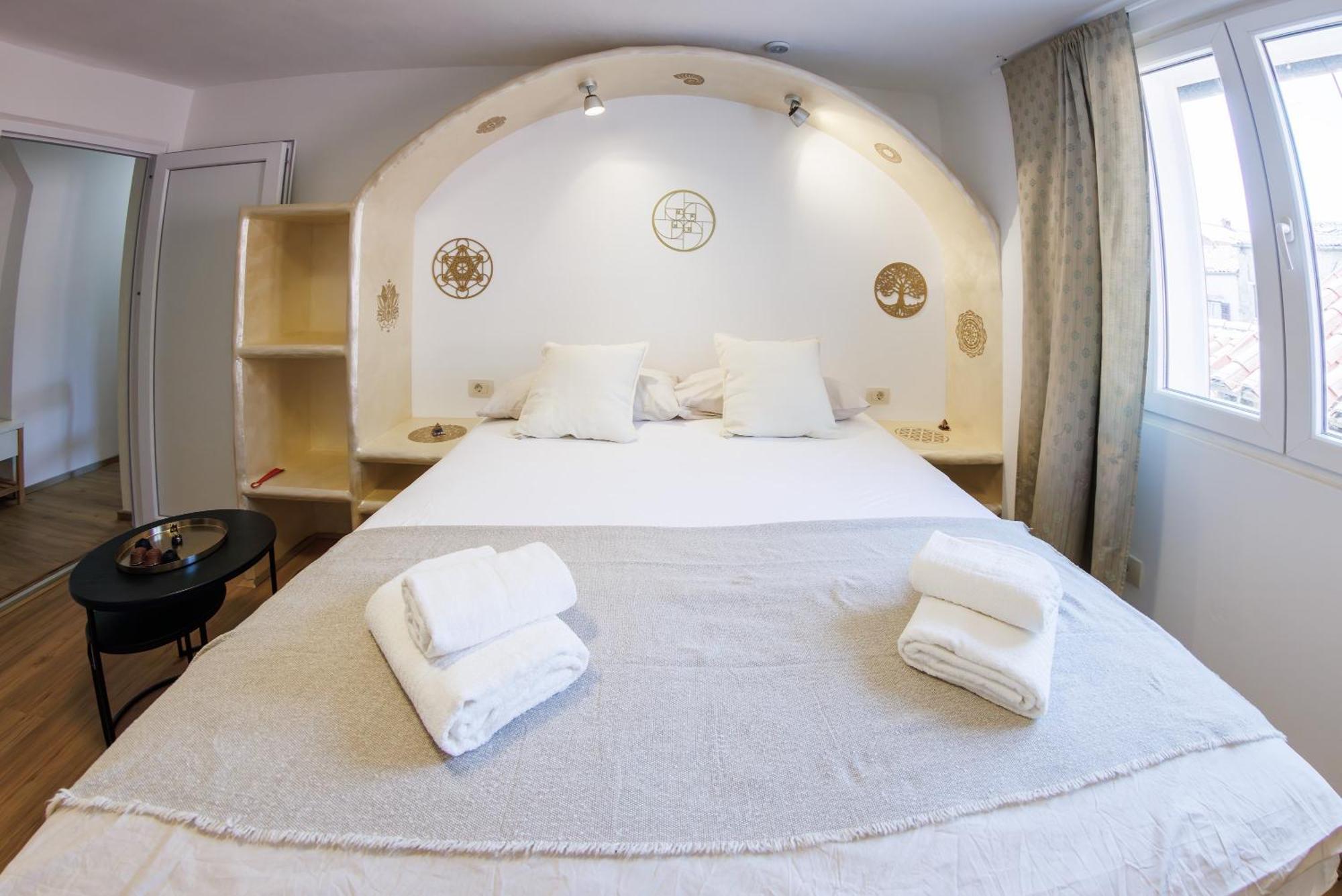 Plutus And With Free Parking *